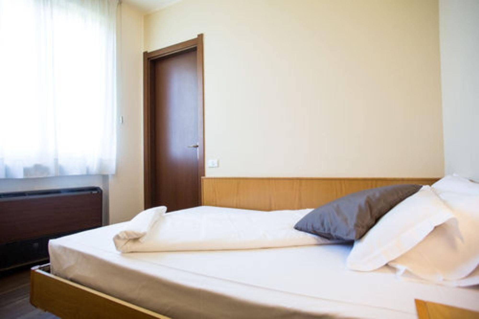 Hotel Speranza Bardolino Exteriör bild